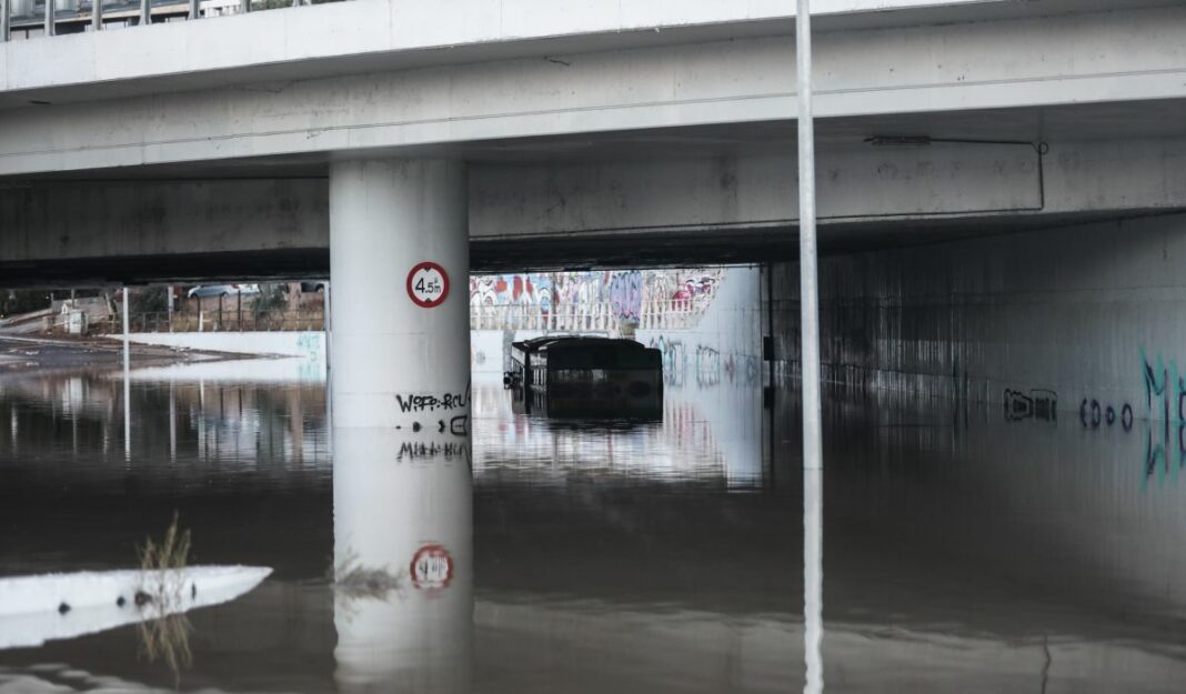 Μπάλλος λεωφορείο